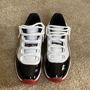 Jordan 11 Retro Low Concord Bred